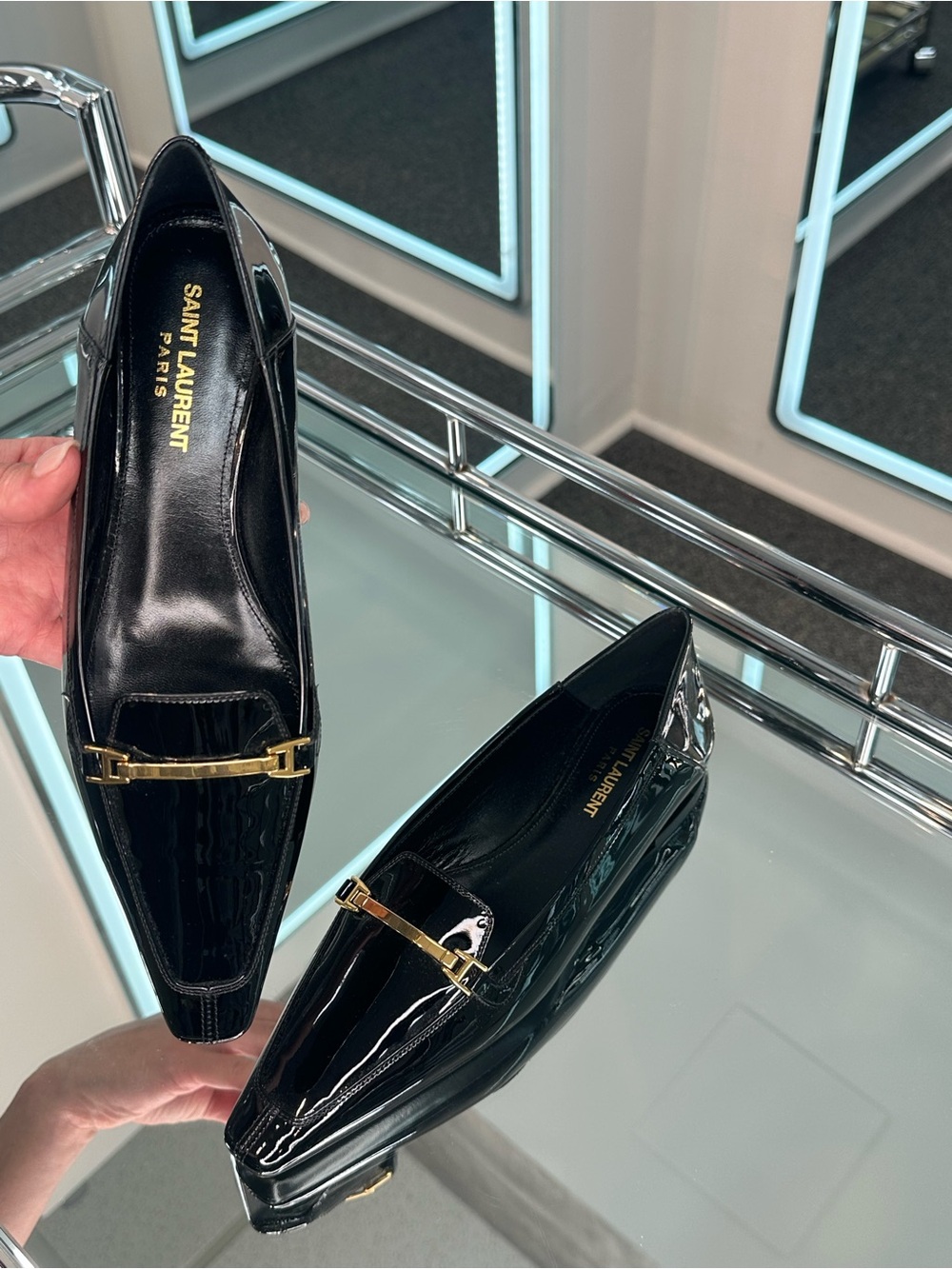 Saint Laurent Flats